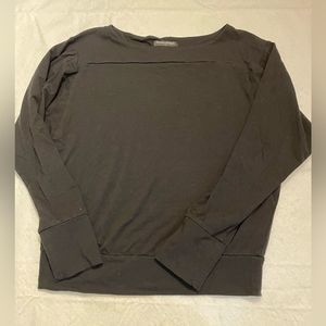 Banana Republic Activewear Long Sleeve Dolman top Size XS - black